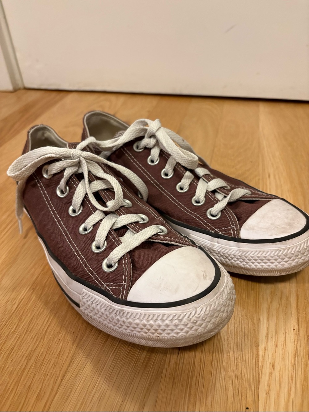 Converse Chuck Taylor Low-Top Sneakers